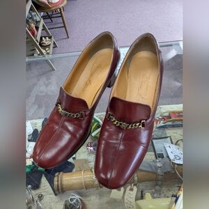 Vintage 1970s Etienne Aigner Leather Heels  with Chain Detail